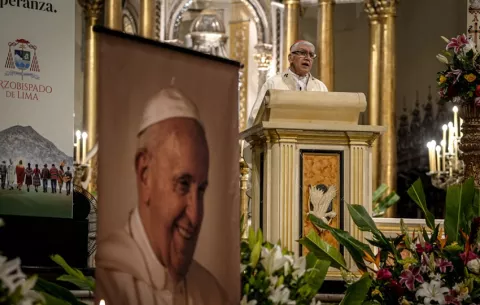 América lamenta la muerte del primer papa del continente y destaca su legado de humanidad