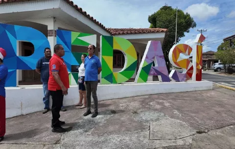 Problemas de transporte afectan a residentes y turistas en Pedasí