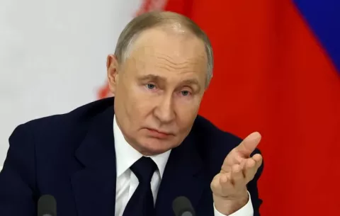 Vladímir Putin ordena un cese al fuego contra Ucrania por la Pascua