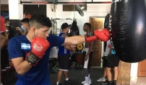 William Vargas vuelve al ruedo en la cartilla 'Boxeo del Patio'