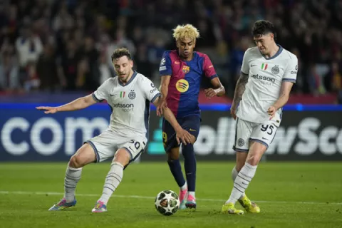 Barcelona e Inter empatan en la ida de las semifinales de la Champions League