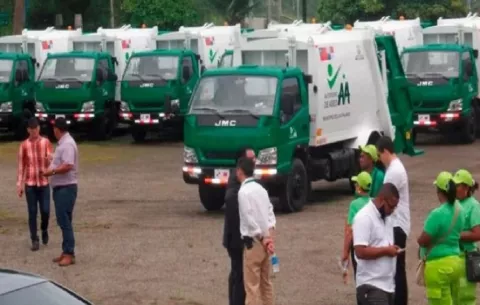 Fiscalía encuentra 146 vehículos de la Autoridad de Aseo en Juan Díaz