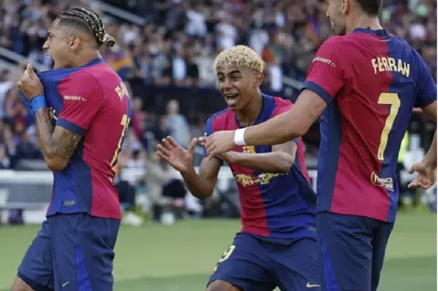 Barcelona remonta y deja contra las cuerdas al Real Madrid