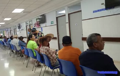 La atención médica en las instalaciones de salud del interior del país es normal