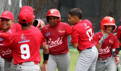 Coclé mantiene su buen  paso en el Campeonato Nacional de Béisbol U12