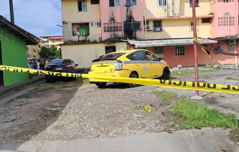 Asesinan de un tiro en la frente a un conductor de taxi en La Feria de Colón