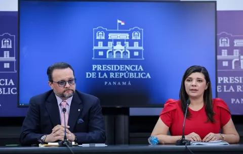 Ejecutivo prepara propuesta a la Ley 45 en conjunto con los trabajadores de las bananeras  