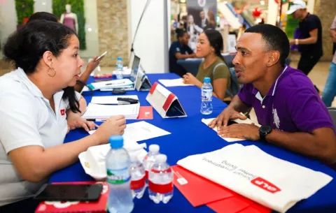 Desempleo alcanza 9.5%: autoridades enfocan esfuerzos en el sector privado