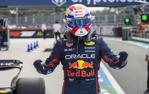 Verstappen celebra su paternidad con una gran ‘pole’ en Miami