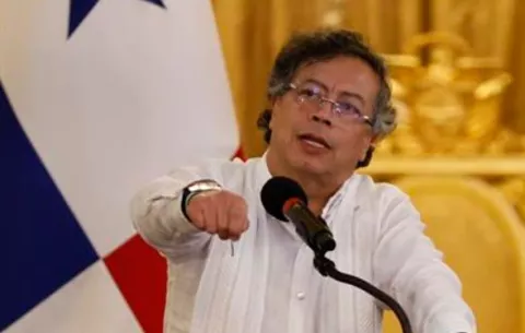 Petro volverá a presentar al Senado la consulta popular con una pregunta adicional