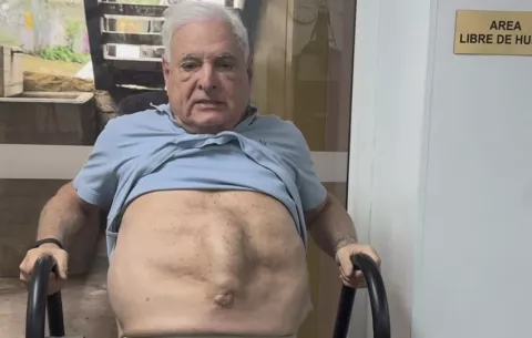 Martinelli podrá operarse de la hernia en Colombia y anuncia planes de expansión de sus 99 en el país vecino