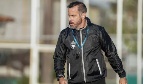 El técnico del Tauro, Enrique 'Kike' García, no se confía del Plaza Amador en semifinales