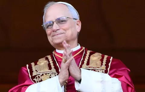 El nuevo papa es el cardenal estadounidense Prevost y se llamará León XIV