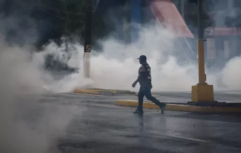 Manifestaciones y cierres de calle agudizan crisis financiera del sector empresarial
