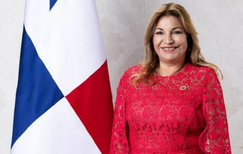 La Primera Dama Maricel Cohen de Mulino inició una visita oficial a España