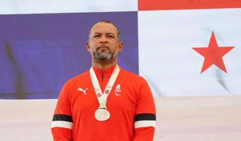 Paratletismo panameño cosecha medallas en Cali