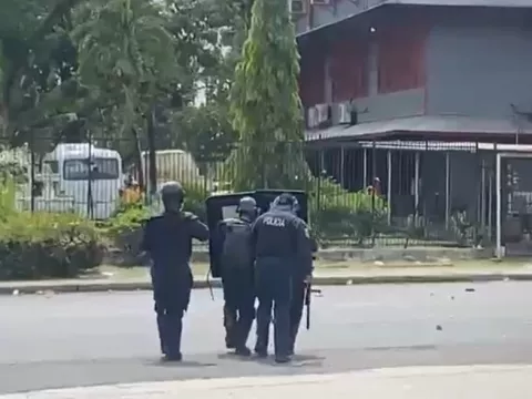 Repudian actuar de la Policía Nacional en la universidad de Colón