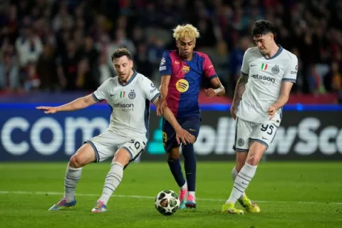 Flick pide disfrutar el juego ante el Inter; Inzaghi que Yamal no tenga el balón