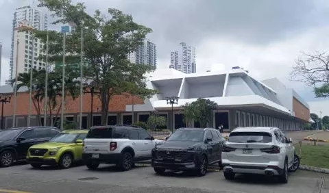 Aprueban $206 mil para iniciar reparación del techo del Teatro Anayansi
