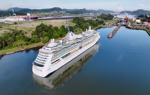 El cruce por el Canal 'no puede ser gratuito', reitera Panamá