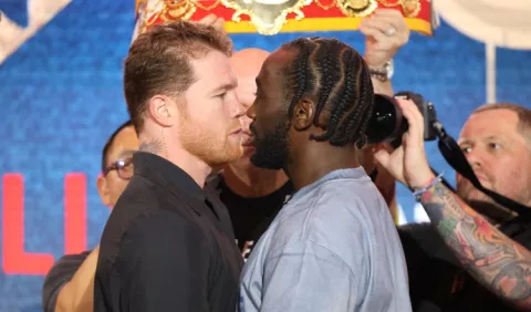 'Canelo' Álvarez describe a Terence Crawford como una "leyenda" del boxeo