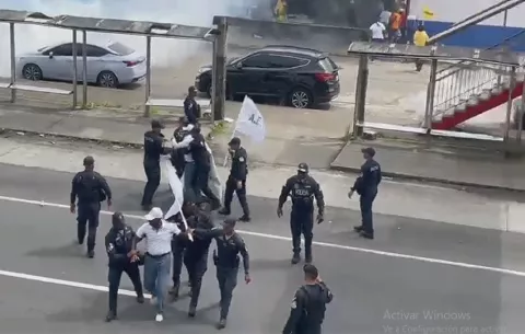 Tres personas detenidas durante manifestación en los predios del IPTC en Cativá