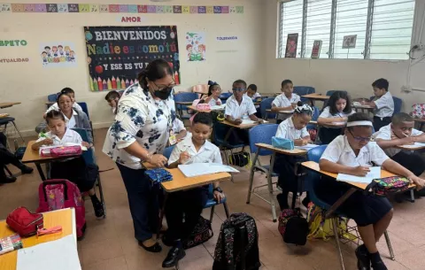 Meduca espera que docentes se reintegren a sus funciones este lunes