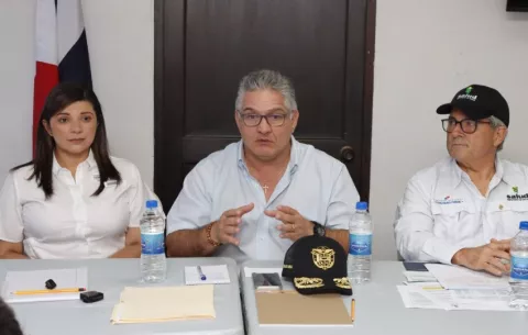 Comisión de Alto Nivel escucha a productores y empresarios de Bocas del Toro