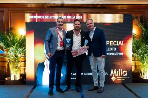 Corredores de seguro panameños son premiados por Mapfre en Río de Janeiro