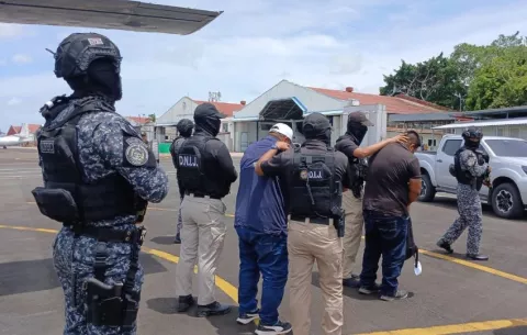 Trasladan a dirigentes de Sitraibana a centro penitenciario La Nueva Joya