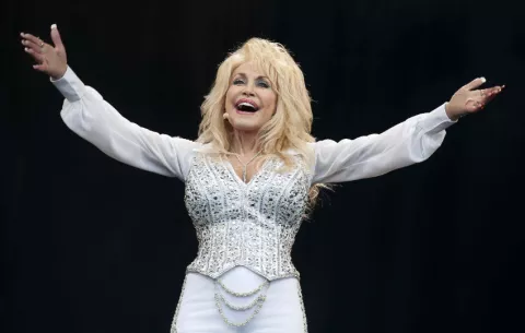 Dolly Parton anuncia residencia en Las Vegas