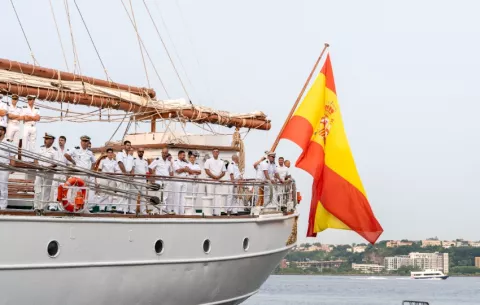 El Juan Sebastián Elcano llega a Nueva York con la princesa Leonor a bordo
