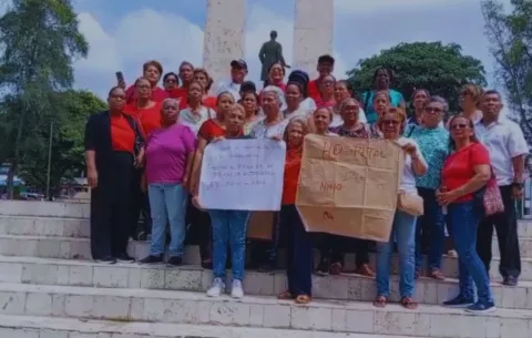 Exfuncionarios del Hospital del Niño exigen pago de prima de antigüedad