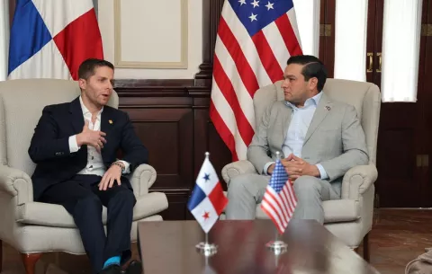 Embajador de EE.UU. destaca acciones del alcalde Mizrachi  para promover tecnología confiable