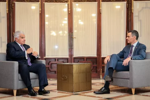 España se interesa por el Ferrocarril Panamá-David-Frontera