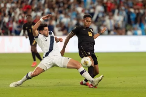 Panamá vence a Guatemala y es líder del Grupo C en Copa Oro