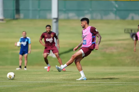 Panamá se prepara para Honduras y el partido de los cuartos de final de la Copa Oro 2025