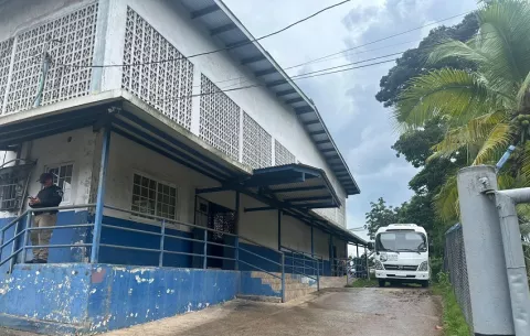 Municipio de Arraiján recupera microbús hurtado en el gimnasio Régulo Sánchez