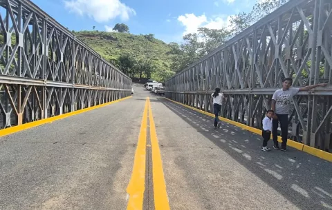 Tercer puente sobre el río La Villa ya está en funcionamiento