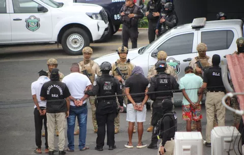 En Puerto Caimito capturan al jefe y a 12 miembros de la banda 'Rasta Corrupto' 