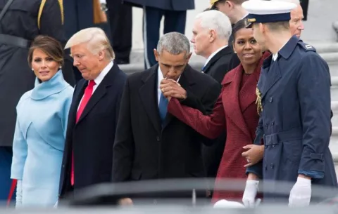 Obama tacha de ridícula la afirmación de Trump que lo acusa de injerencia electoral