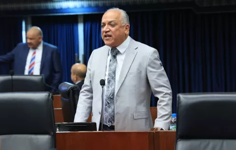Camacho sobre las pretensiones de Vamos en las comisiones: 'Su matemática es como la de Gaby Carrizo'