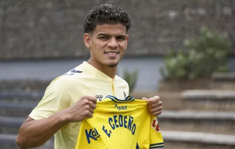Edward Cedeño: 'Es un orgullo ser el primer jugador panameño de la UD Las Palmas'