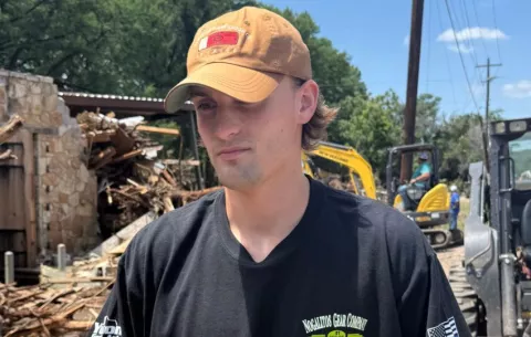 'Vi un muro gigante de agua': testimonio de un superviviente de las inundaciones en Texas