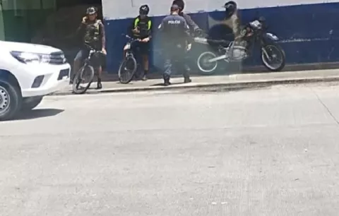 Intensa balacera deja dos heridos en el Barrio Norte de Colón