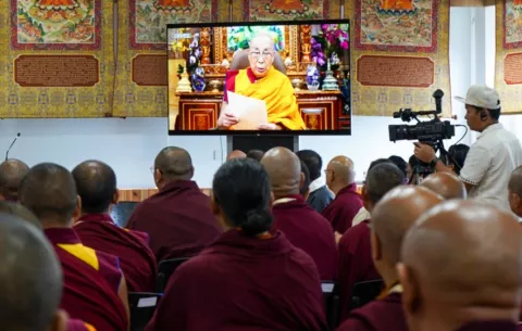 El dalái lama traza la ruta para encontrar a su reencarnación, en un claro desafío a China