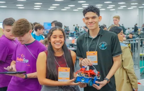 Selección panameña que participó en la RoboCup 2025 obtiene mención honorífica en Brasil