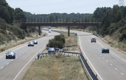Policía española apunta al exceso de velocidad del auto, que conducía Diogo Jota