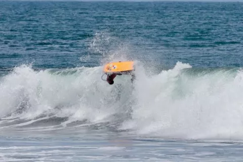 Panameño Edwin Núñez va a la final de la categoría de Bodyboard en el Panamericano de Surf 