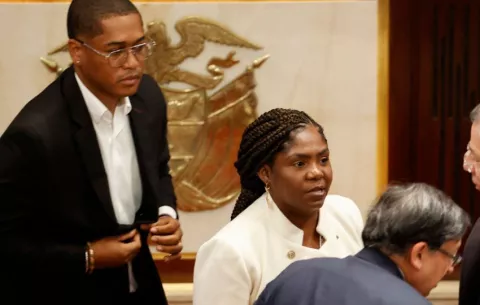 Vicepresidenta colombiana denuncia que en Gobierno de Petro pasó 'de heroína a traidora'